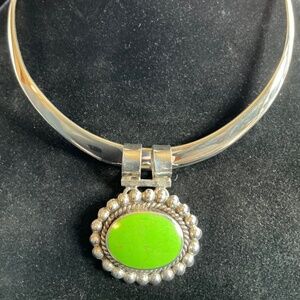 Vintage 925 Mexican lime green Turquoise choker necklace